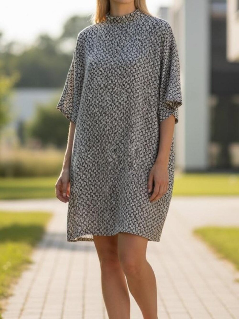 Black & White Geometric Print Mini Dress — Shift